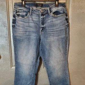 Judy Blue Boyfriend Fit Jeans